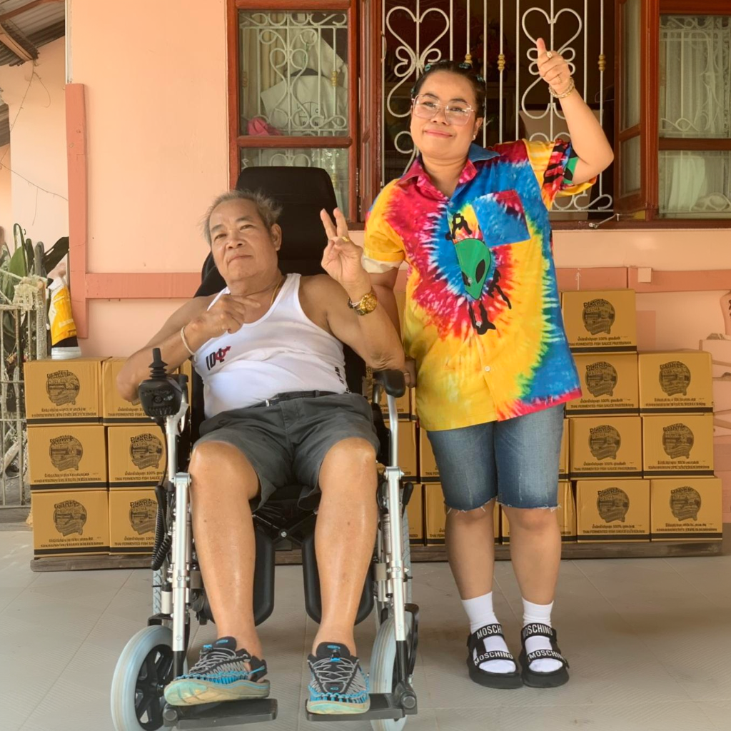 คุณตุ๊กกี้ และคุณพ่อ